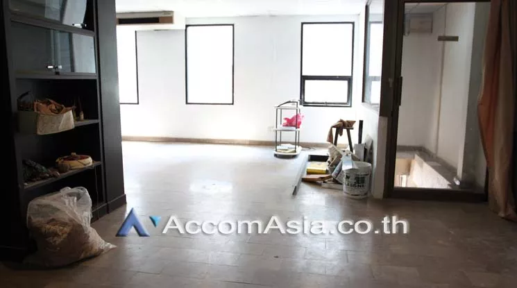  1  Office Space For Rent in Sukhumvit ,Bangkok BTS Phrom Phong AA17471